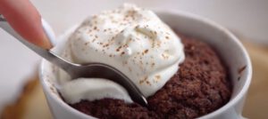 ช็อกโกแลตถ้วยคีโต Chocolate Mug Cake