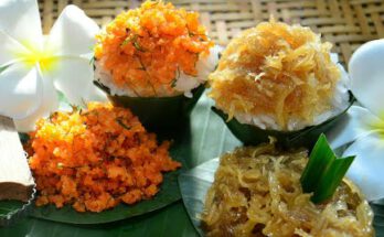 ข้าวเหนียวหน้ากระฉีกและหน้ากุ้ง