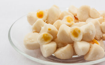 ขนมกลีบลำดวน