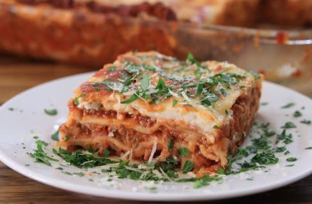 ลาซานญ่า Lasagna เมนูอิตาเลียนอร่อยมากชีสเยิ้มๆฟินๆ - รสรินทร์