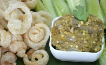 น้ำพริกหนุ่ม Northern Thai Green Chilli Dip